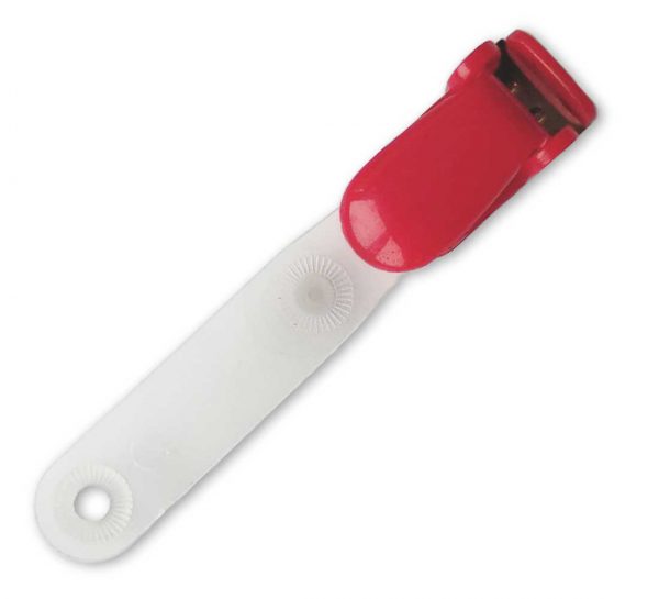 Bretel-clip-badgehouder-voor-pasjes-frosted-rood_voor_ppc